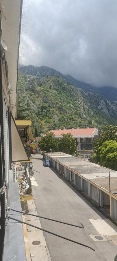Apartment Oaza Kotor Exterior foto